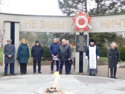 Сотрудники СК России приняли участие в торжественной траурной церемонии захоронения останков воинов Великой Отечественной войны